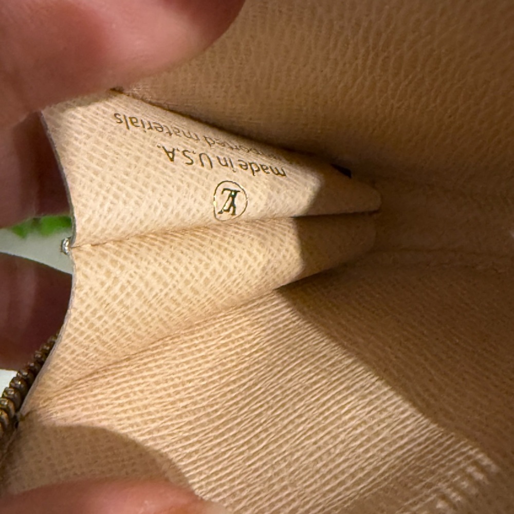 Louis Vuitton Monogram Key Charm Pouch - Picture 10 of 11